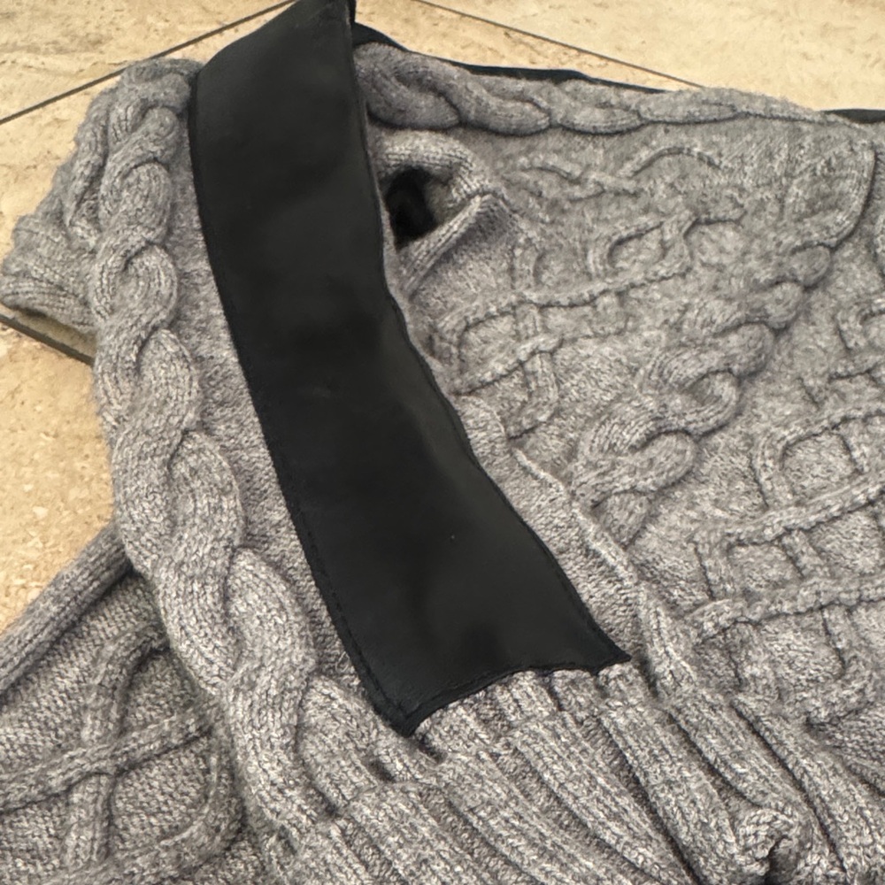Evereve Gray Turtleneck Sweater with Black Sleeves - Picture 3 of 3